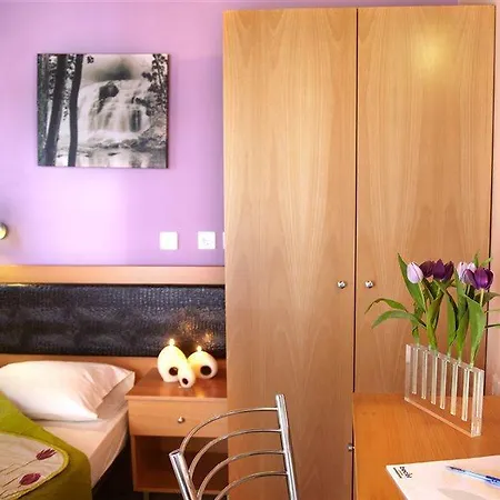 Marietta Apartmanhotel Pasztída