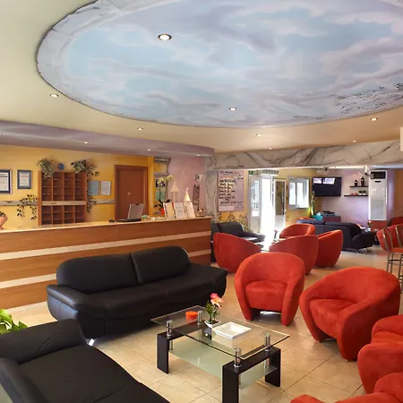 Marietta Aparthotel Pastida